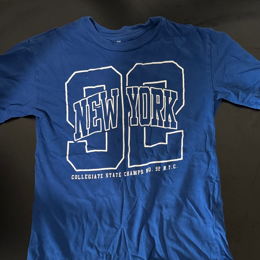 H&M Blue and White Short Sleeve Tee with New York Graphic